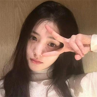 克拉拉·索拉 封面